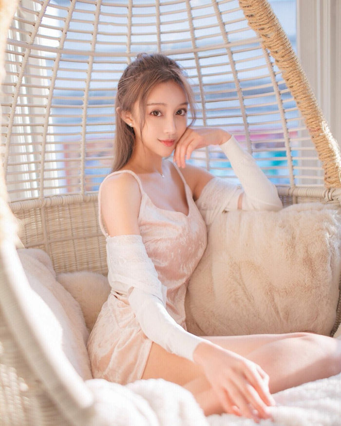 巴黎外围留学生